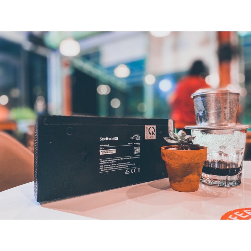 Thiết bị cân bằng tải EdgeRouter ERPoe-5