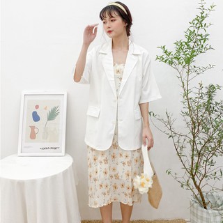 Áo blazer cộc tay 2 khuy Friday