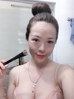 TẮM TRẮNG BỘT THẢO DƯỢC QUYÊN LARA