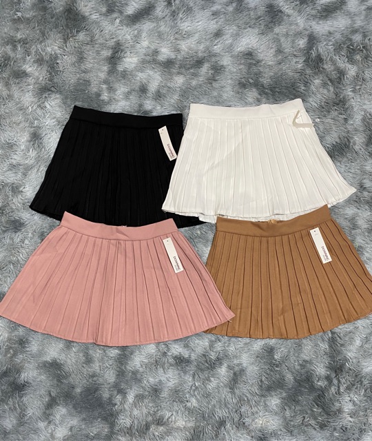 Chân váy ngắn kiểu dập ly có quần trong