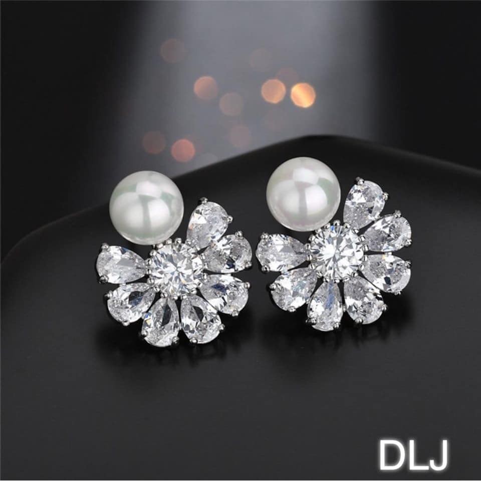 BÔNG TAI HOA HÀNG LÀM KĨ SIÊU ĐẸP