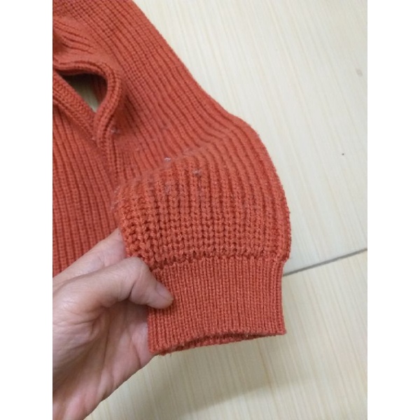 Áo len xẻ tà dáng free size thanh lý