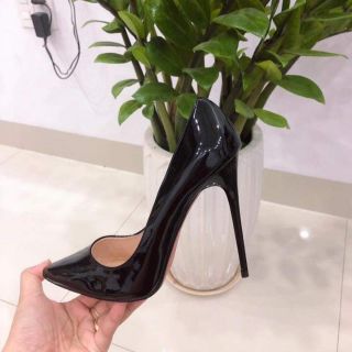 Giày cao gót đen bóng 11_12p
