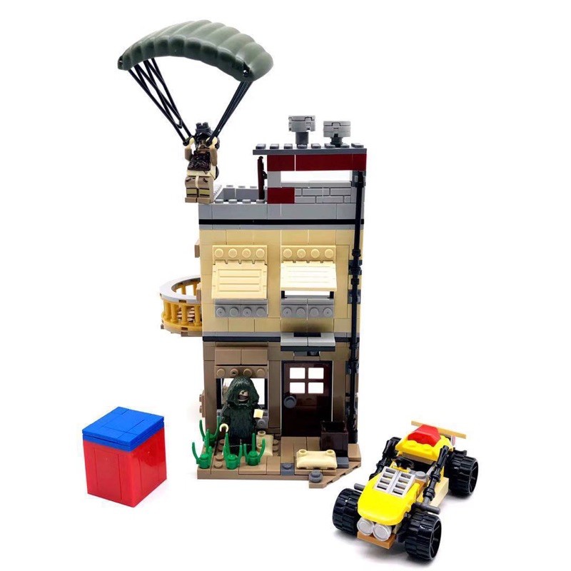 Lego lắp ghép ngôi nhà 2 in1 với siêu nhân 383 miếng ghép