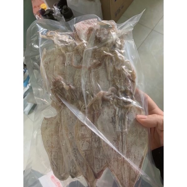 Mực Khô size 4-5 ngón tay, 9k/1con