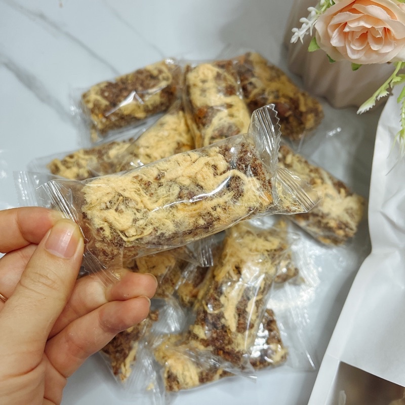 Thanh gạo lứt chà bông mix hạt dinh dưỡng, granola nhiều chà bông gà, mặn mặn, ngọt ngọt, ăn kiêng, giảm cân 250g, 500g