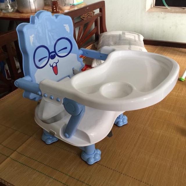 Ghế ăn dặm cho bé