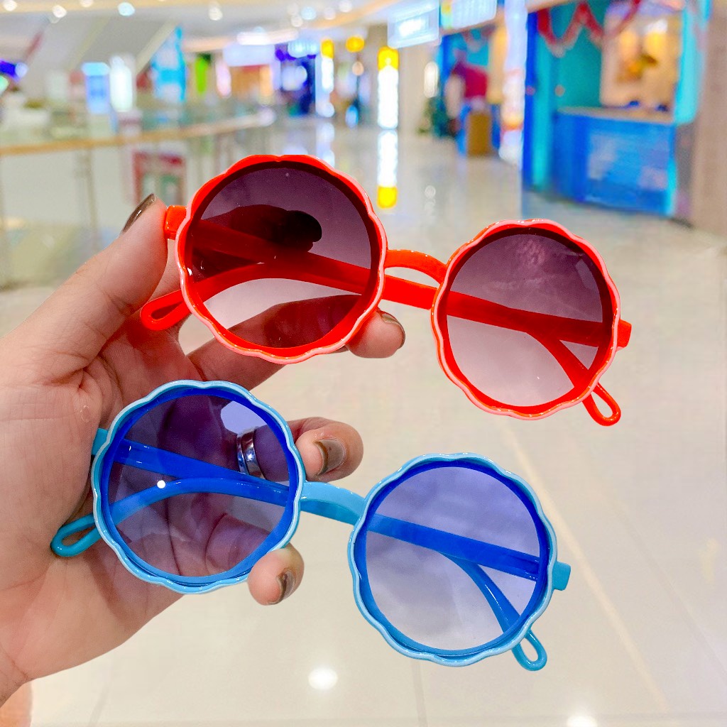 Kính râm mát bé Hoa siêu dễ thương nhiều màu cho bé. BÉ 5