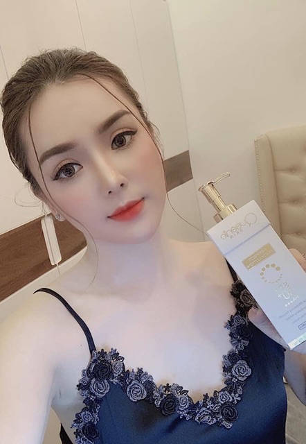 KEM BODY TRUYỀN TRẮNG QUEENIE SKIN