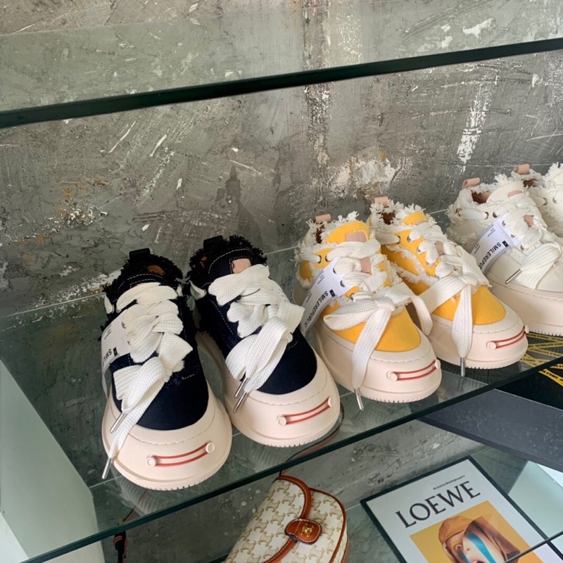Giày thể thao nữ cao cấp thương hiệu Smilerepublic thiết kế mới tua rua phong cách