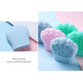 Miếng silicon rửa mặt hình móng vuốt mèo.