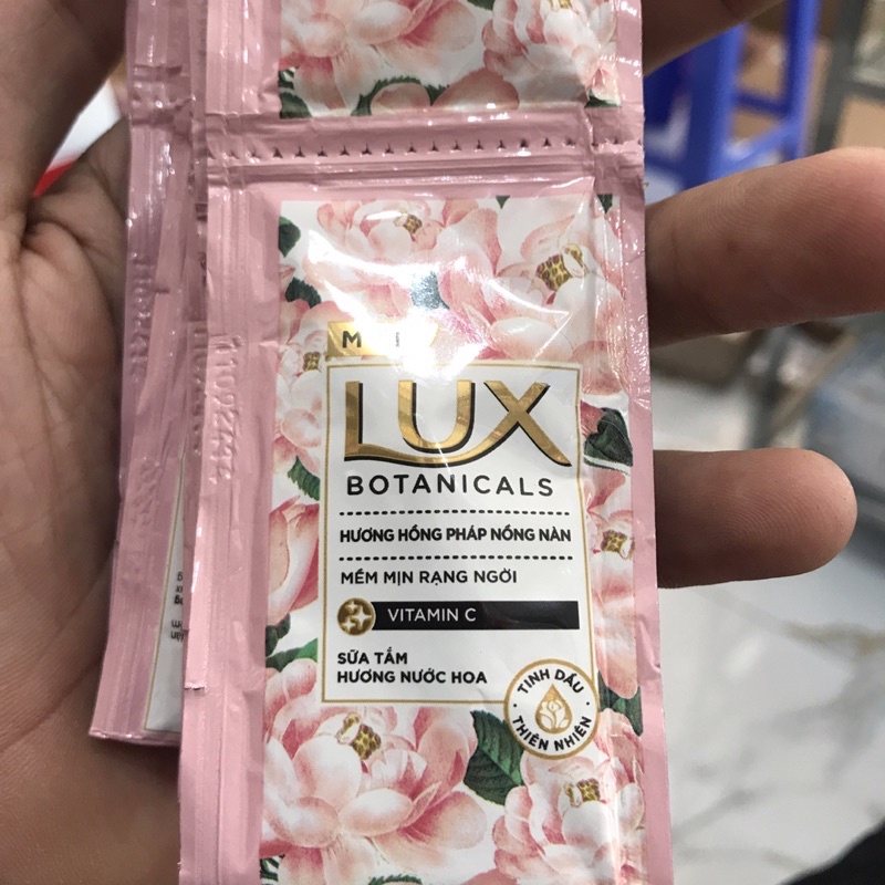 1 Dây sữa tắm Lux mới cao cấp Hương Hồng Pháp nồng nàng 6gx12gói