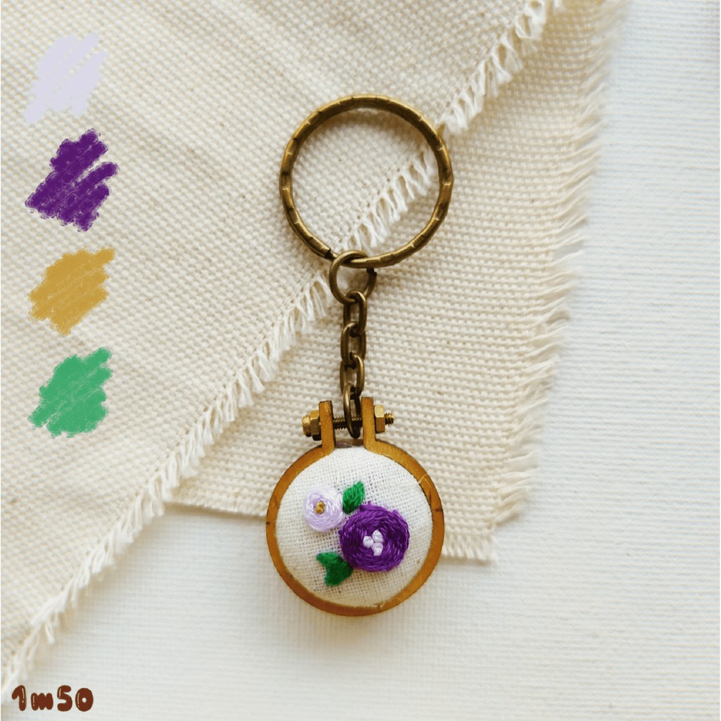 Mẫu đơn tím  - Móc khóa thêu tay handmade / Hand-embroidered keychain