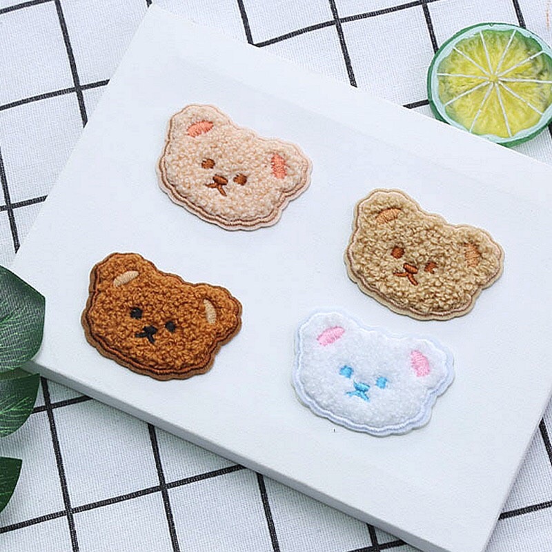 Mác gấu, miếng dán hình gấu trang trí quần áo khăn