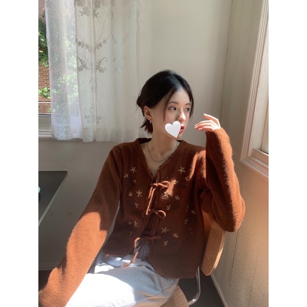 Set áo cardigan thêu hoa và áo 2 dây ngắn - Hàng order