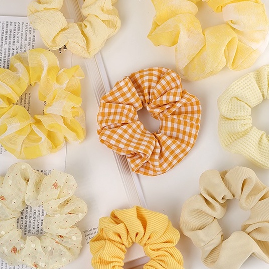 Dây Buộc Tóc Scrunchies Nhiều Mẫu Màu Vàng Dễ Thương Có Thể Dùng Làm Vòng Tay  – Hadichi