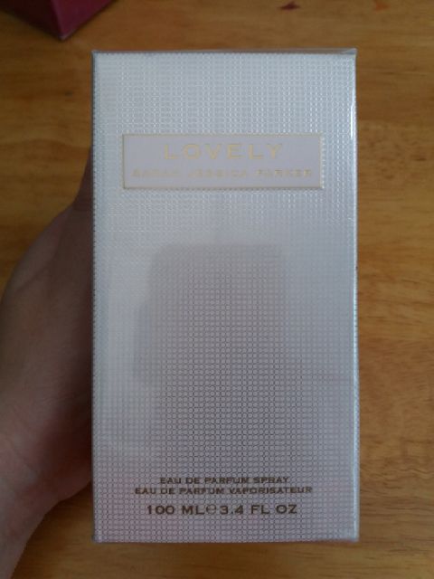 Nước hoa nữ Lovely của Sarah Jessica Parker 100ml