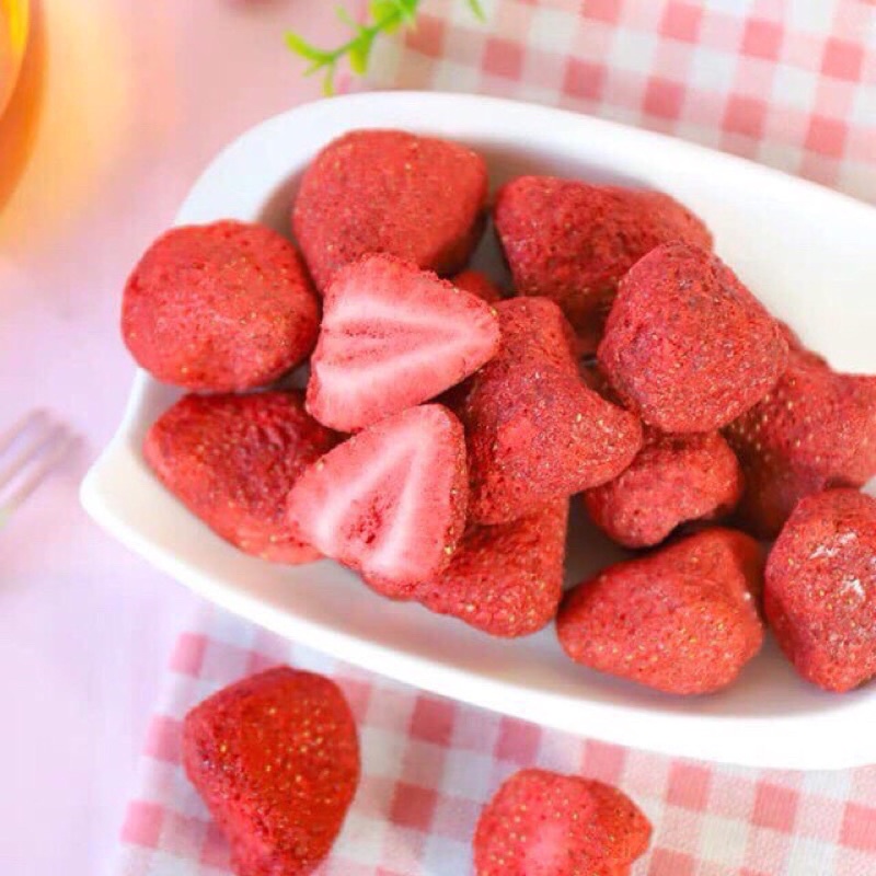 Strawberry Dried - Dâu Tây Sấy Giòn