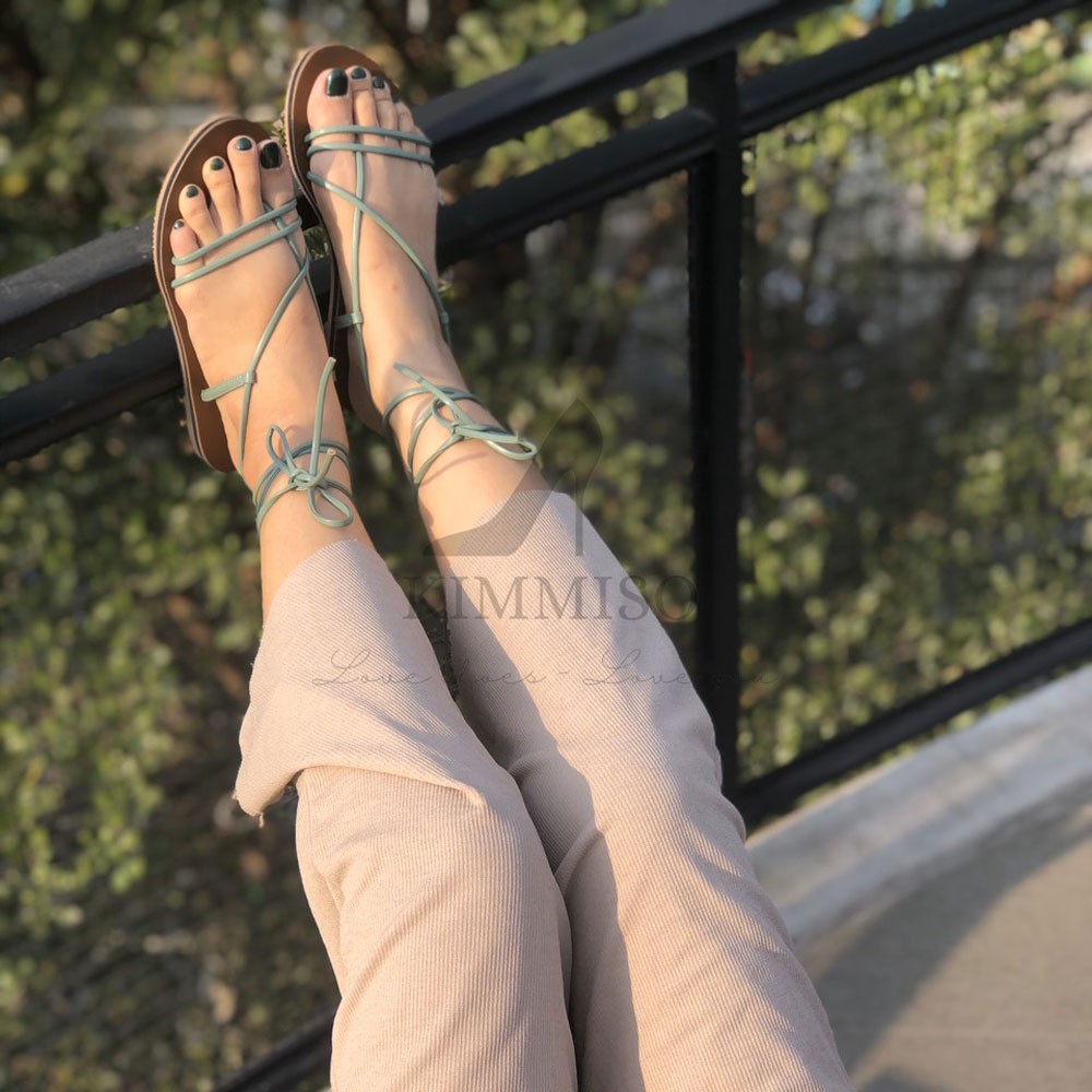 [Siêu rẻ] Giày sandal nữ đế bằng xỏ ngón quai mảnh hậu cột dây đi học đi làm cực êm - Kimmiso SX01