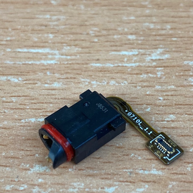 Chân tai nghe LG G7