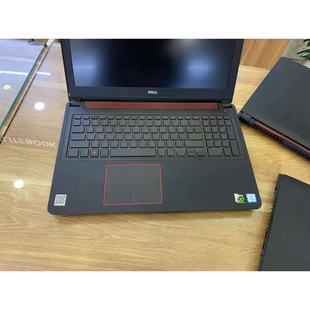 Laptop gaming Dell inspiron 5577- core i5, ram 8G  giá rẻ