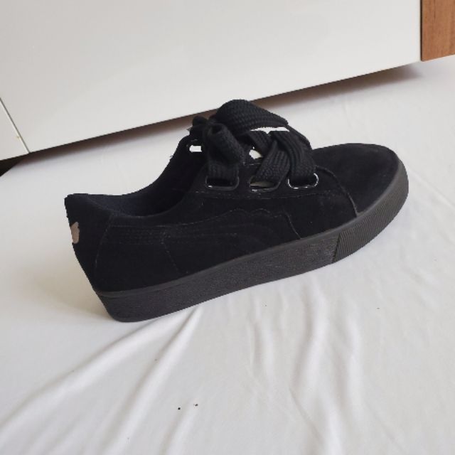 Bata dây bản lớn