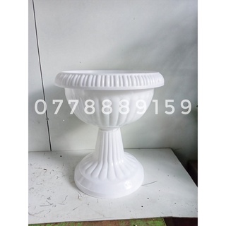 Chậu nhựa hình ly 30x35cm