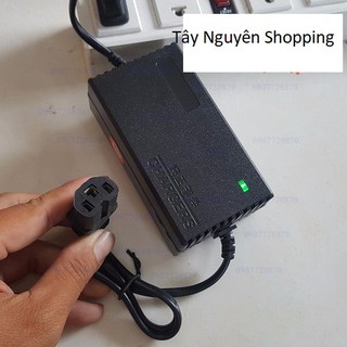 Sạc bình phun thuốc Acquy 12 volt