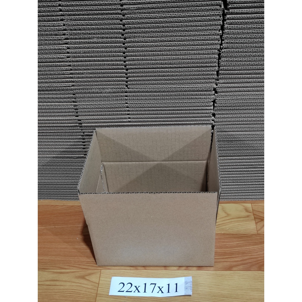 Thùng carton 22x17x11 gói hàng trơn, cứng cáp