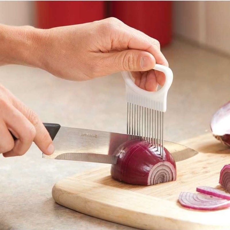 Dụng cụ giữ và thái mỏng củ hành tây