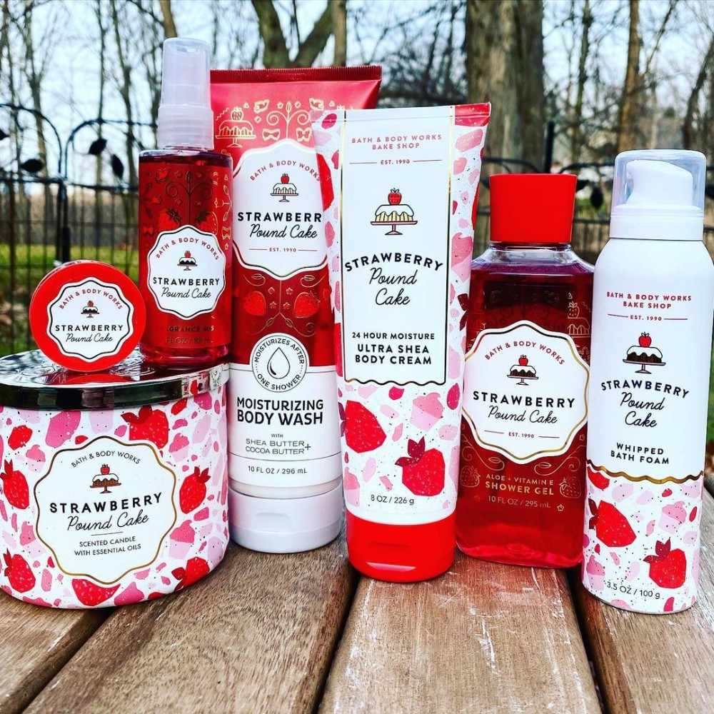 BST Bake Shop |🍓Strawberry Pound Cake 🍰| Bộ Sản Phẩm Gel Tắm - Dưỡng Thể - Xịt Thơm Nước Hoa Toàn Thân Bath & Body