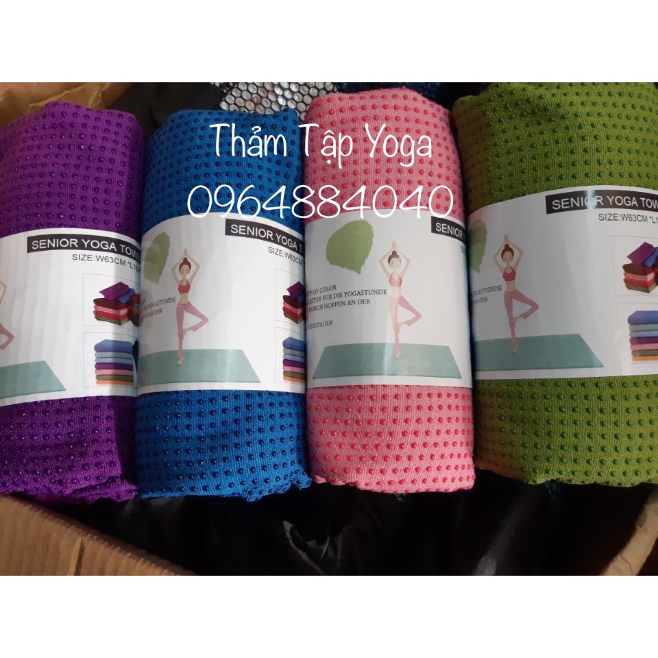 Khăn cotton trãi thảm tập yoga hạt mềm silicon bám thảm chống trơn trượt.