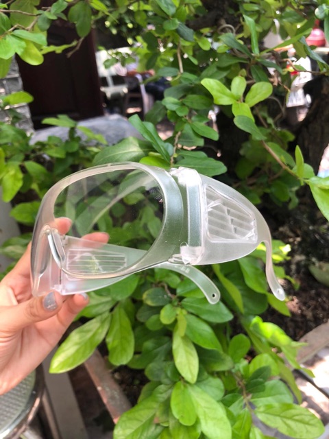 Kính Bảo Hộ Kính Chống Bụi Cao Cấp