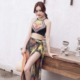 Bộ Đồ Đi Biển Kèm Khăn Siêu Hot
