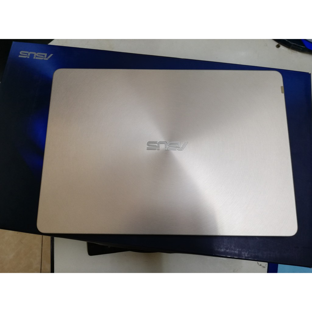 Laptop Asus UX430UN-GV091T (Gold Metal)