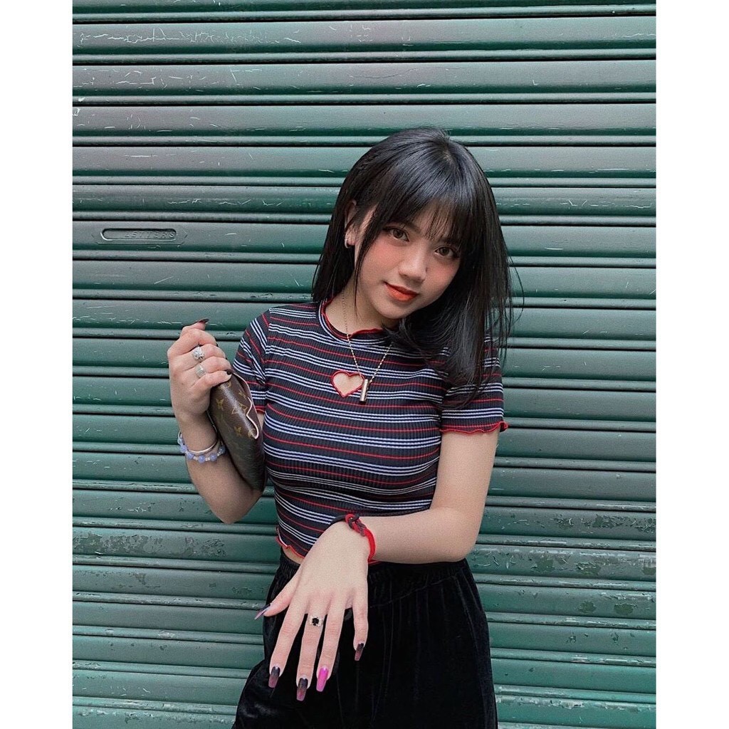 siêu phẩm các màu áo sọc màu cut out tim viền biên siêu cute