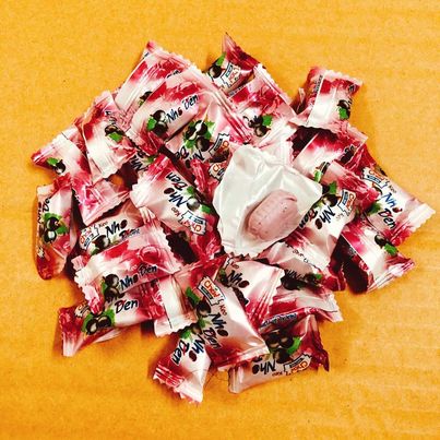 Kẹo Mềm Chew Hải Hà Vị Nho Đen 105G