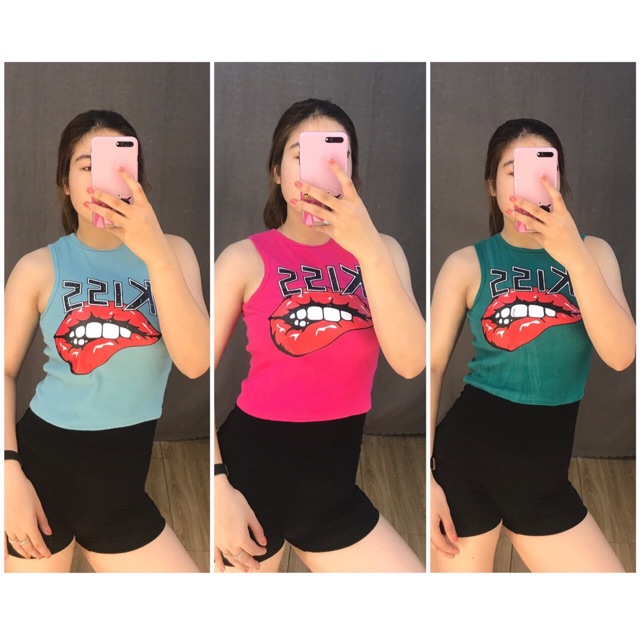 Áo croptop mẫu Kiss