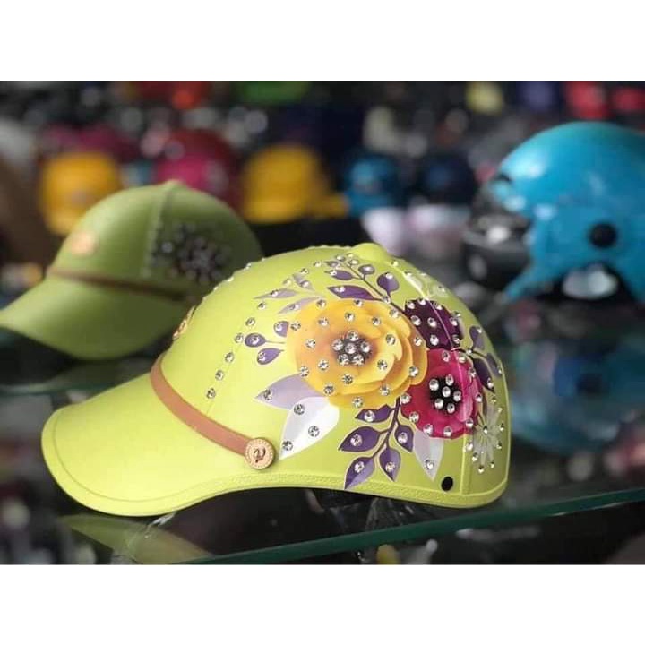 Nón bảo hiểm kết/ nón bảo hiểm  kết bông đính đá sang chảnh tặng kèm dây cột tóc