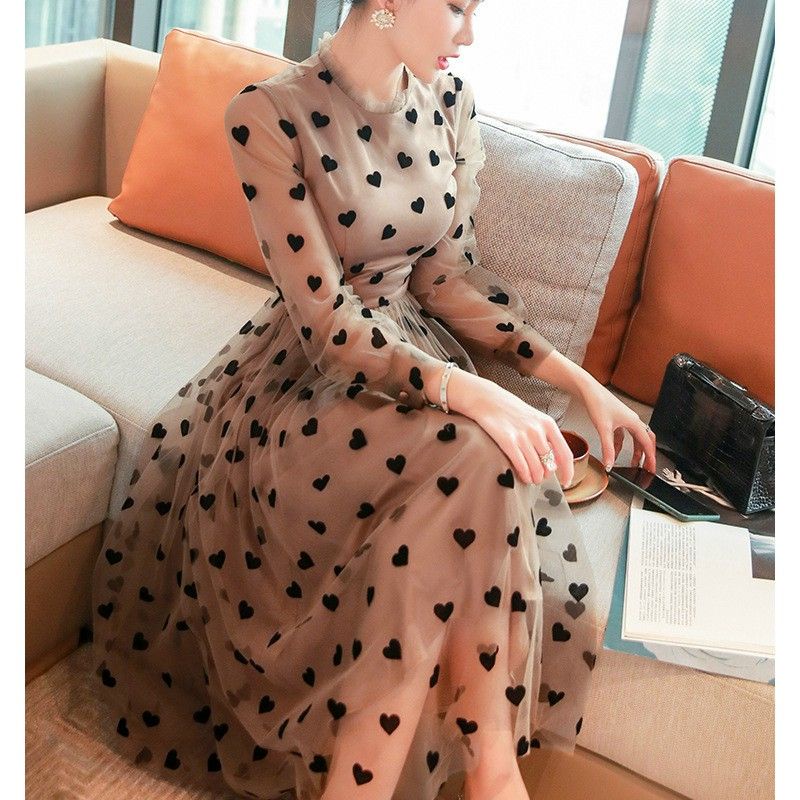 MẪU ĐẦM CỔ ĐIỂN