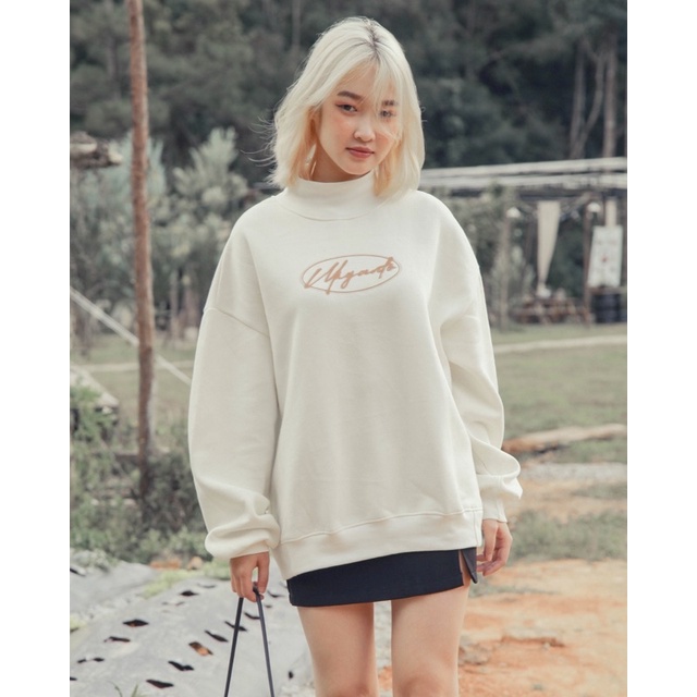 Áo nỉ Oval Turtleneck Sweatshirt