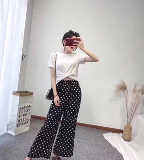 Áo croptop xoắn eo