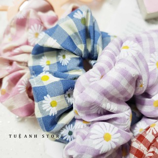 Scrunchies kẻ hoa cúc nhiều mẫu lựa chọn