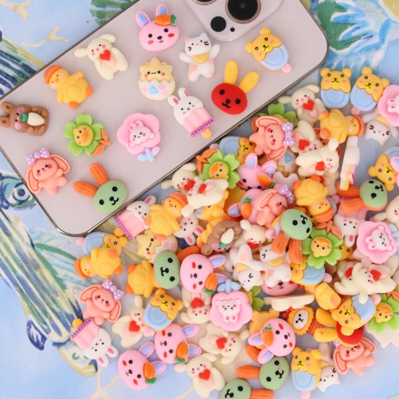 Set 10 charm dễ thương dán phụ kiện, ốp điện thoại, dép cross…