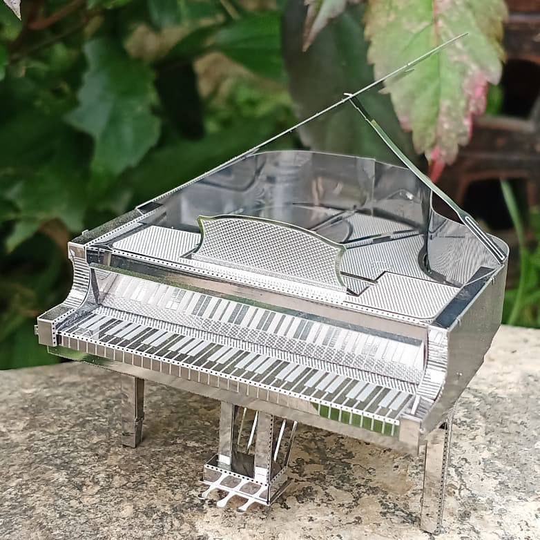 Mô Hình Lắp Ghép 3D Kim Loại Tự Ráp Đàn Piano - Chưa Lắp