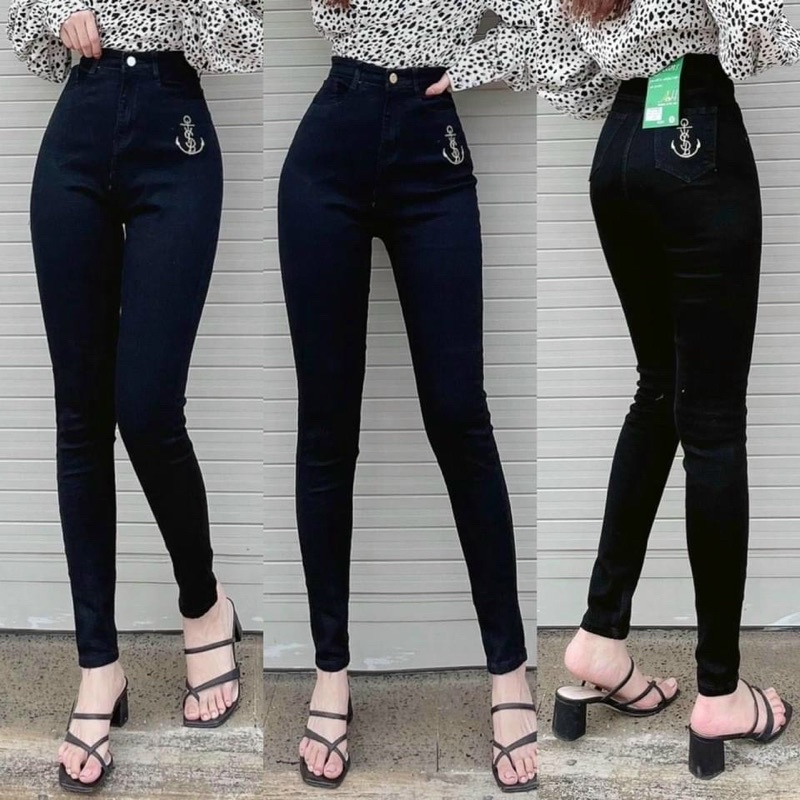 Quần jeans ôm cạp cao chữ thêu ysl