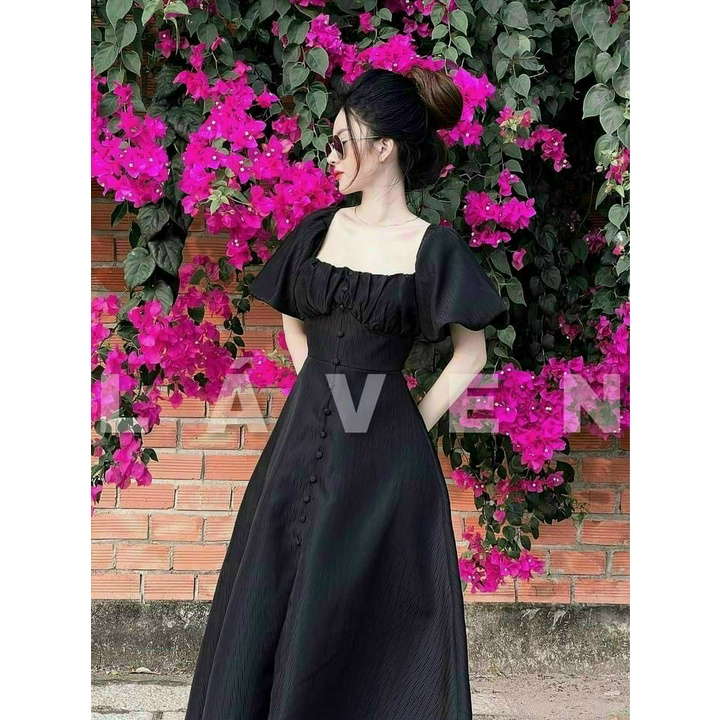 đầm maxi cổ vuông tay phồng, nút bộc, xẻ tà đầy cá tính