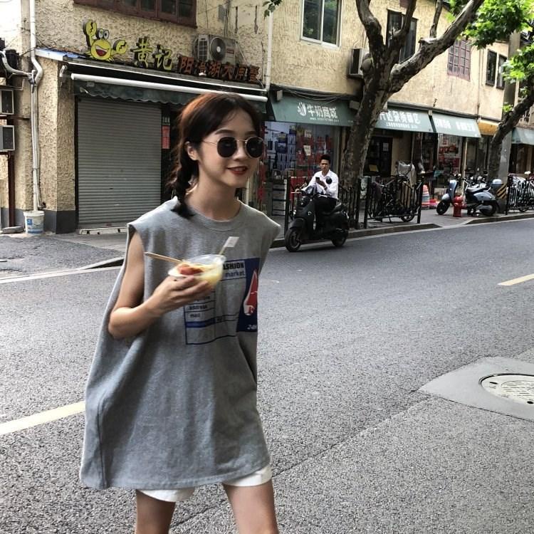 Áo Thun T-Shirt Rộng Sát Nách Xẻ Tà Trước Sau In Chữ Thời Trang Hàn Quốc Mùa Hè 2022