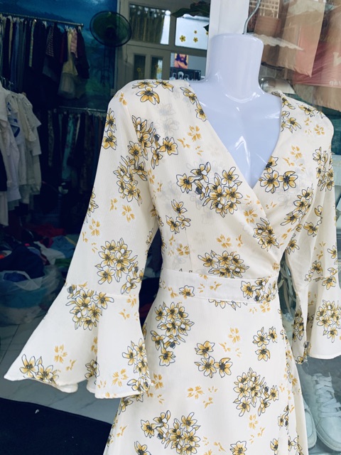 Đầm vintage hoa vàng free size