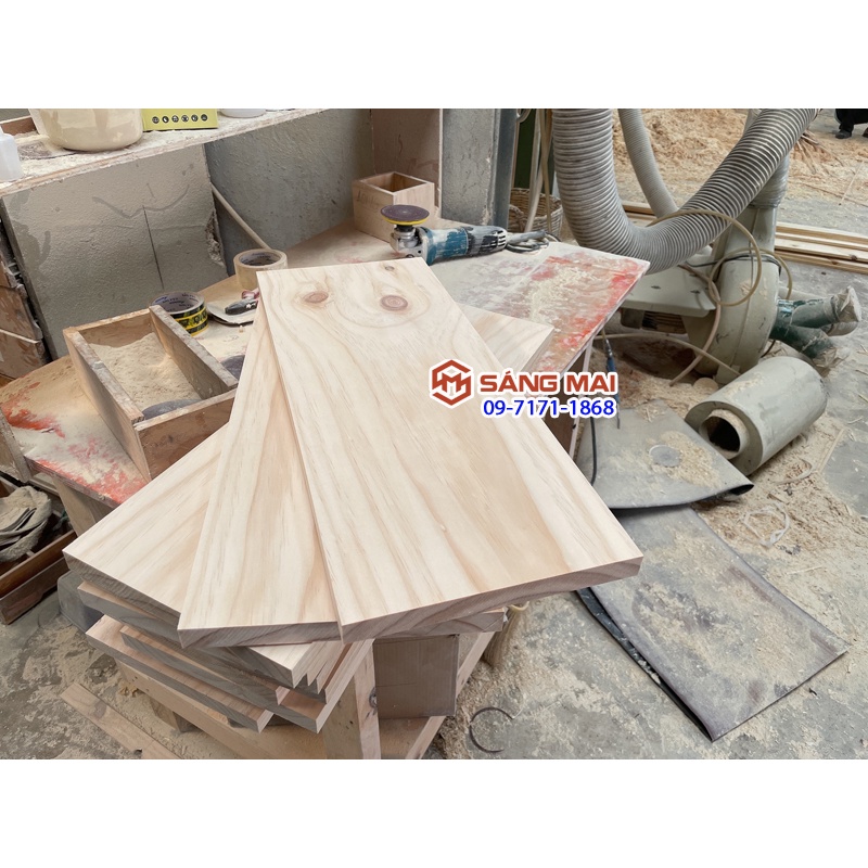 Tấm gỗ thông làm kệ dài 30cm x rộng 20cm x dày 2cm  + láng nhẵn mịn 4 mặt